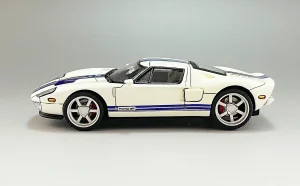 Ford GT 2005 completed 1/43 scale model by Taka FUKAMI