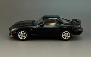 Mazda RX-7 built by Taka FUKAMI