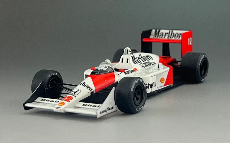 McLaren MP4/4 Early Version completed 1/43 scale model by Taka FUKAMI