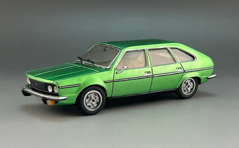Renault 30 TS built by Taka FUKAMI